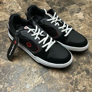 NWT Airwalk Men’s sneakers